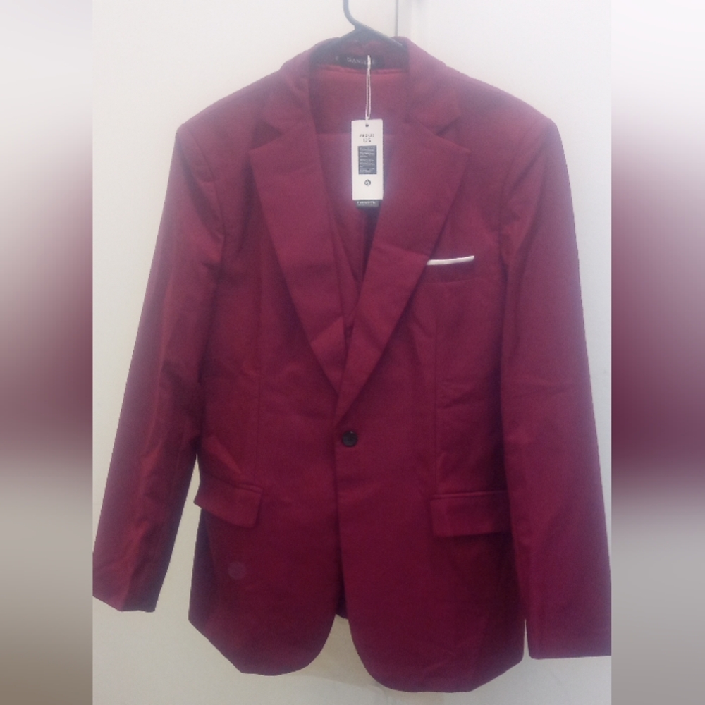 3Pc. Tuxedo Suit w/Matching Pants